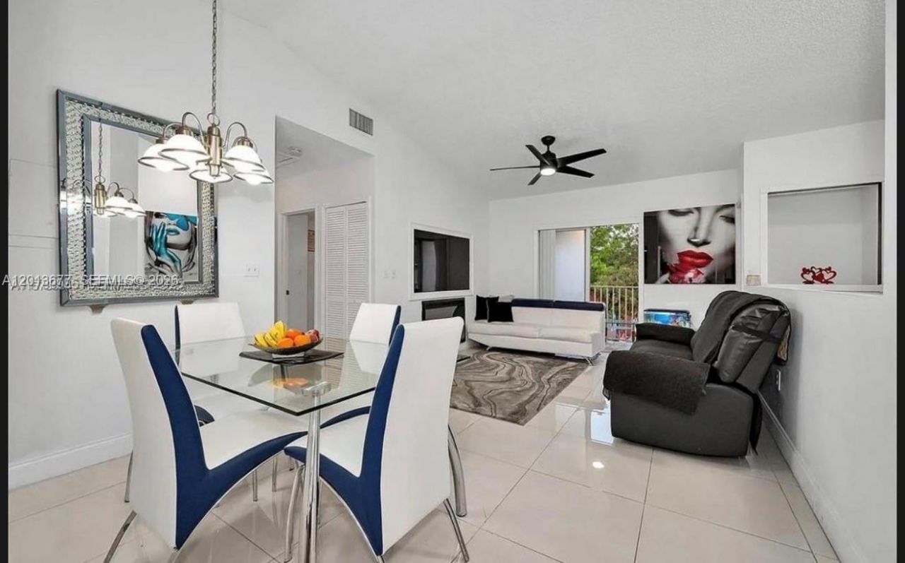 5820 W 18th Ln, Unit 202, Hialeah, FL 33012 Photo