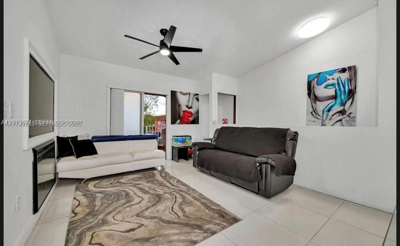 5820 W 18th Ln, Unit 202, Hialeah, FL 33012 Photo