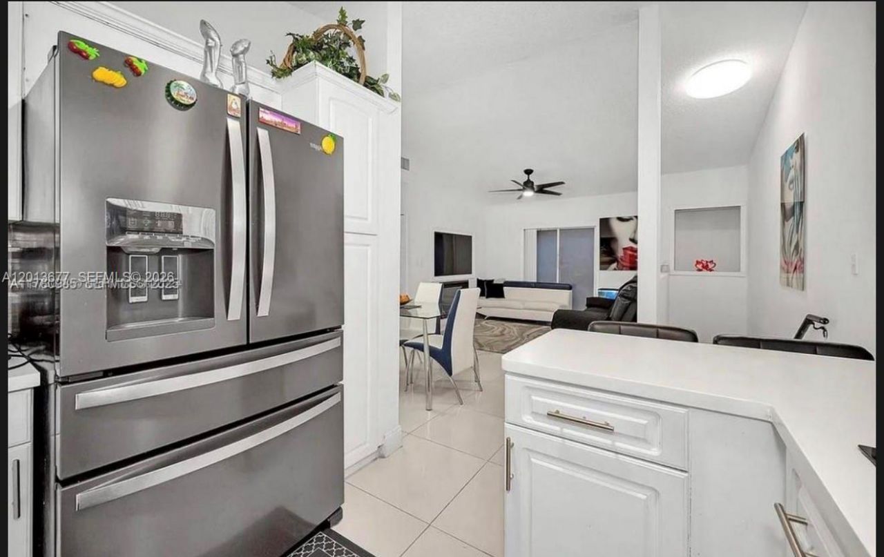 5820 W 18th Ln, Unit 202, Hialeah, FL 33012 Photo