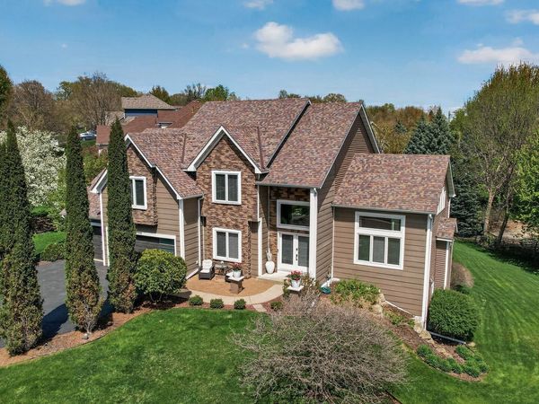 19660 Ireland Way, Lakeville, MN 55044