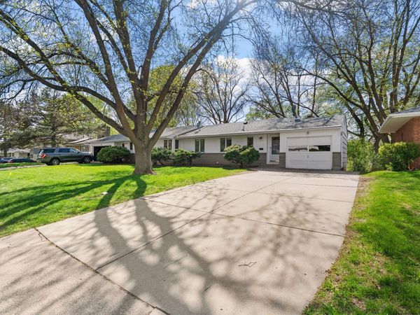 5208-5210 Grandview Lane, Edina, MN 55436