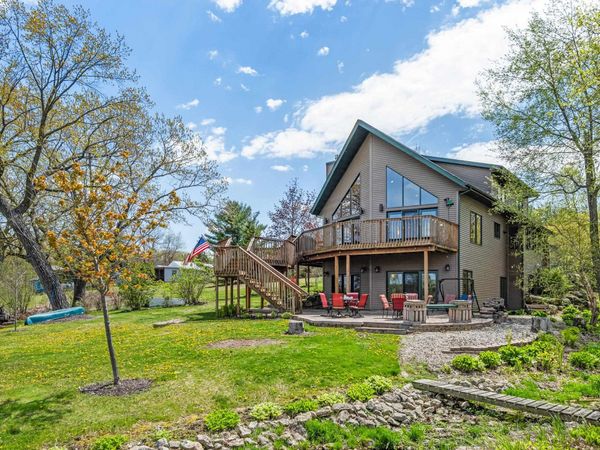 W5542 Oxbow Trail, Princeton, WI 54968