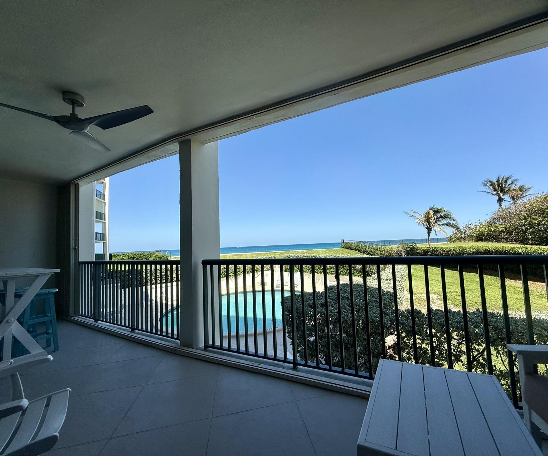 5400 N Ocean Drive, Unit 1d, Singer Island, FL 33404 Photo