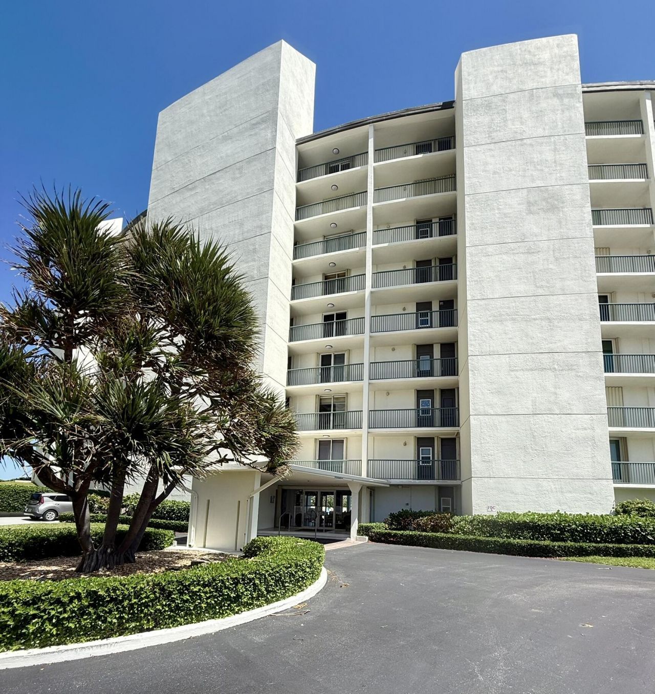5400 N Ocean Drive, Unit 1d, Singer Island, FL 33404 Photo