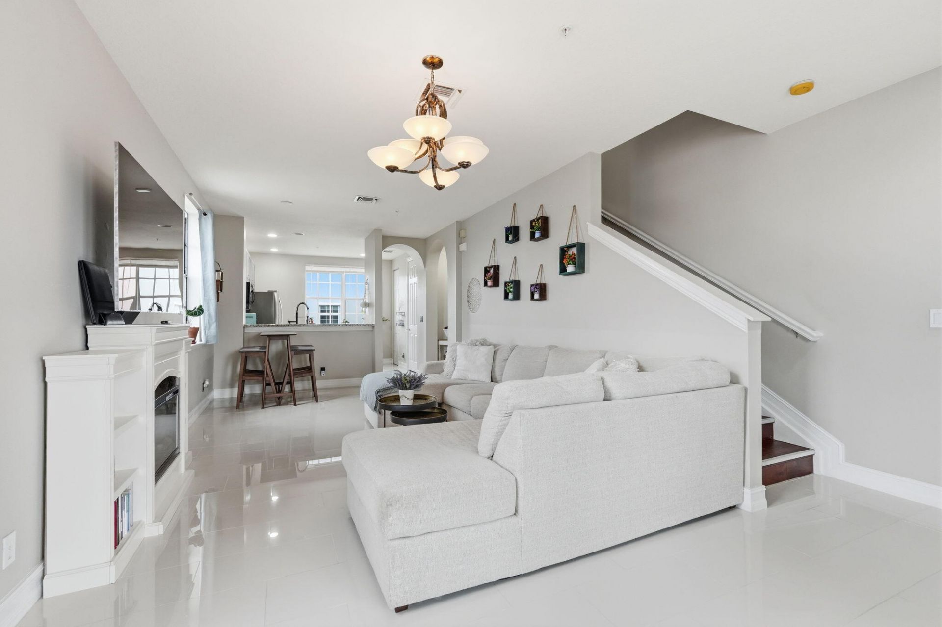 310 N Dixie Highway, Unit 104, Lake Worth Beach, FL 33460 Photo