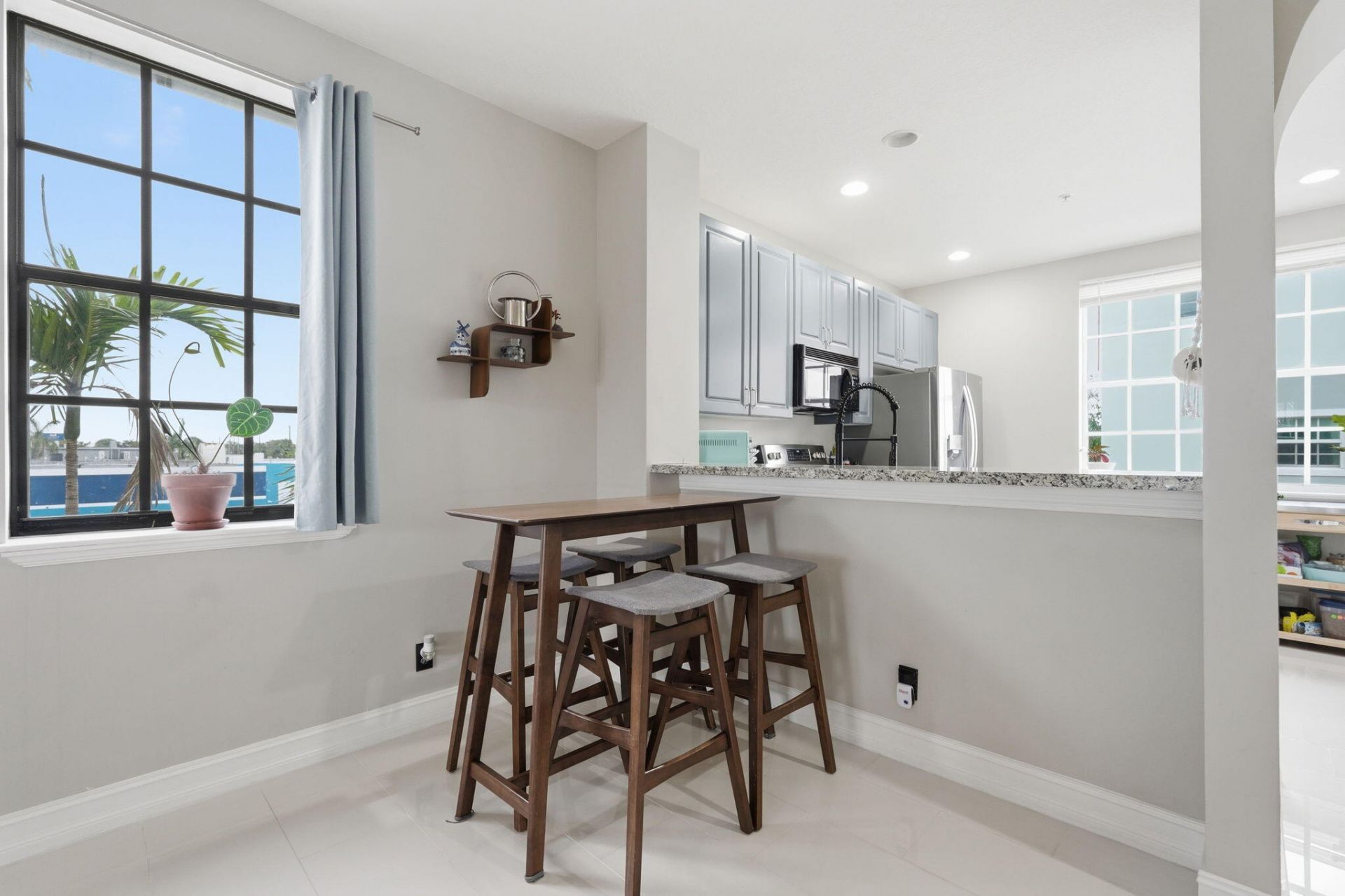 310 N Dixie Highway, Unit 104, Lake Worth Beach, FL 33460 Photo