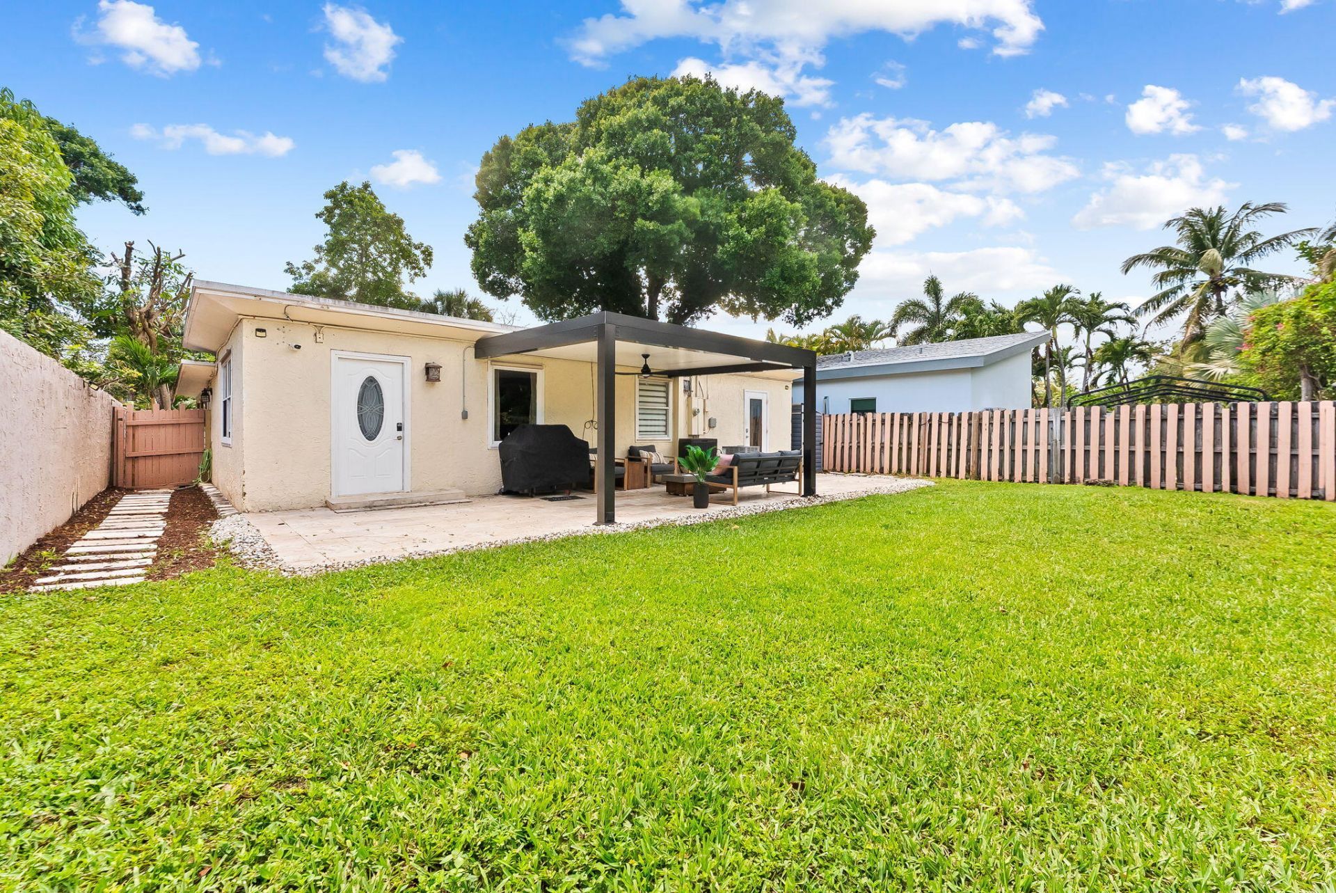 829 NE 17th Street, Fort Lauderdale, FL 33305 Photo