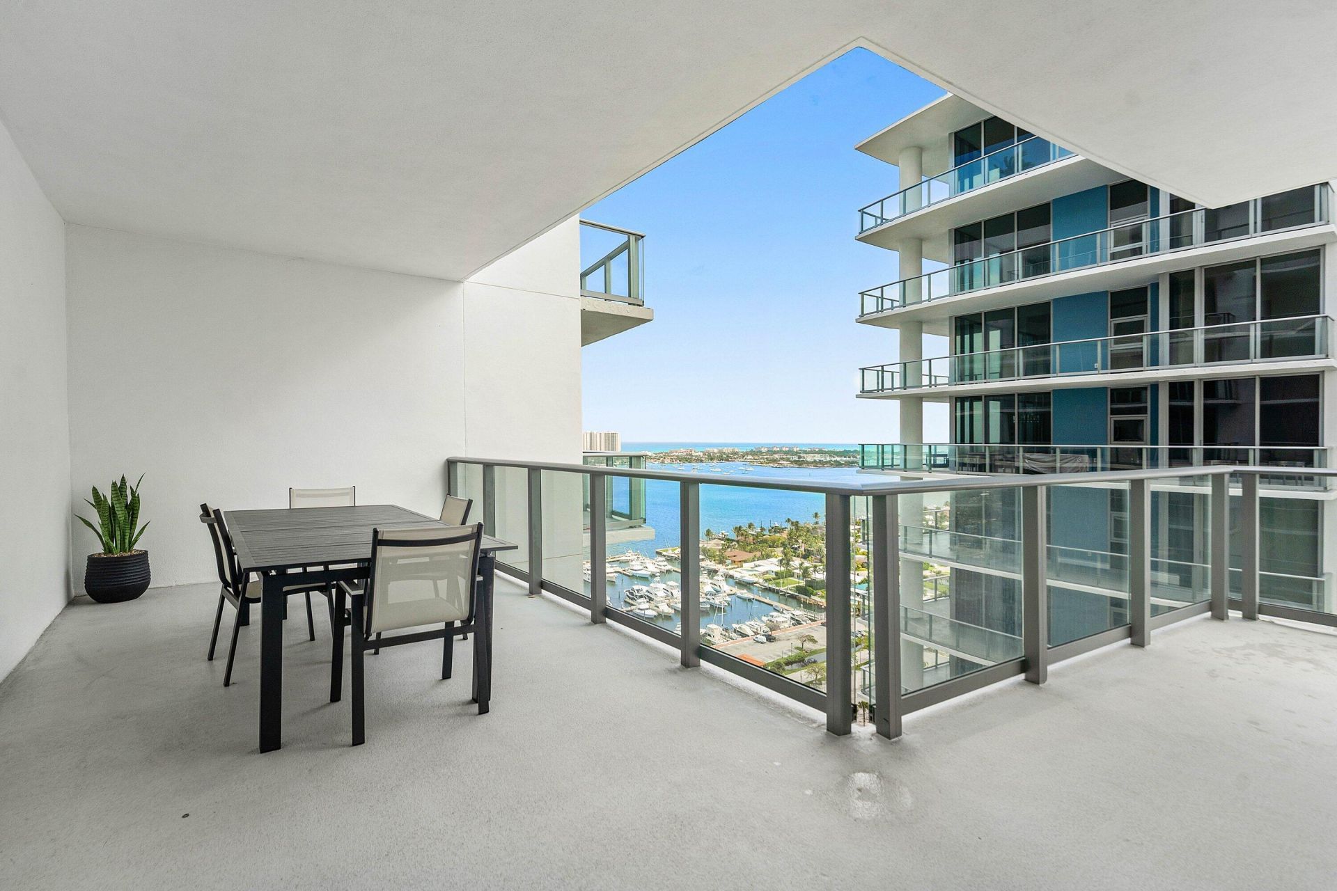 220 Lake Shore Drive, Unit 2123, Lake Park, FL 33403 Photo