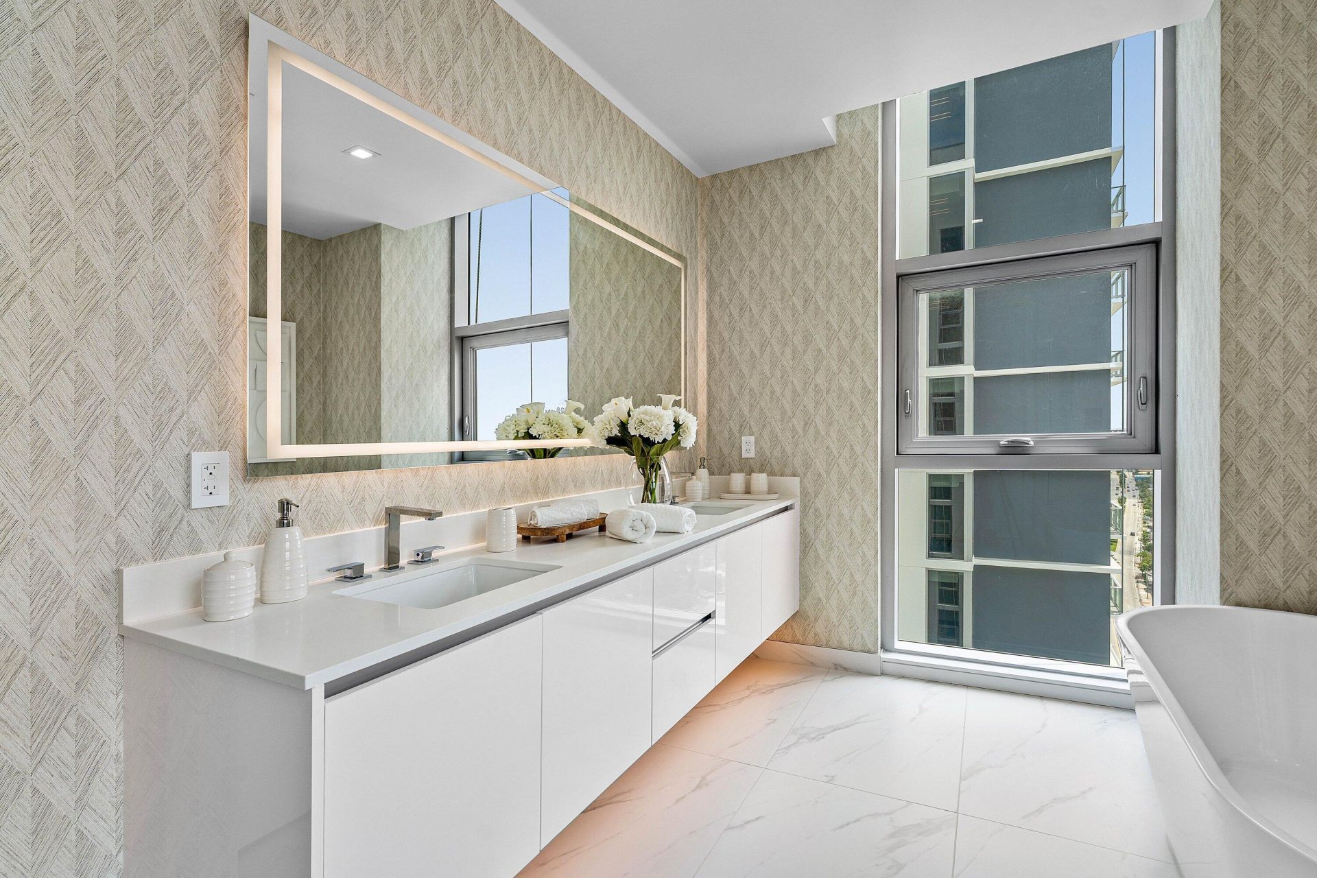 220 Lake Shore Drive, Unit 2123, Lake Park, FL 33403 Photo