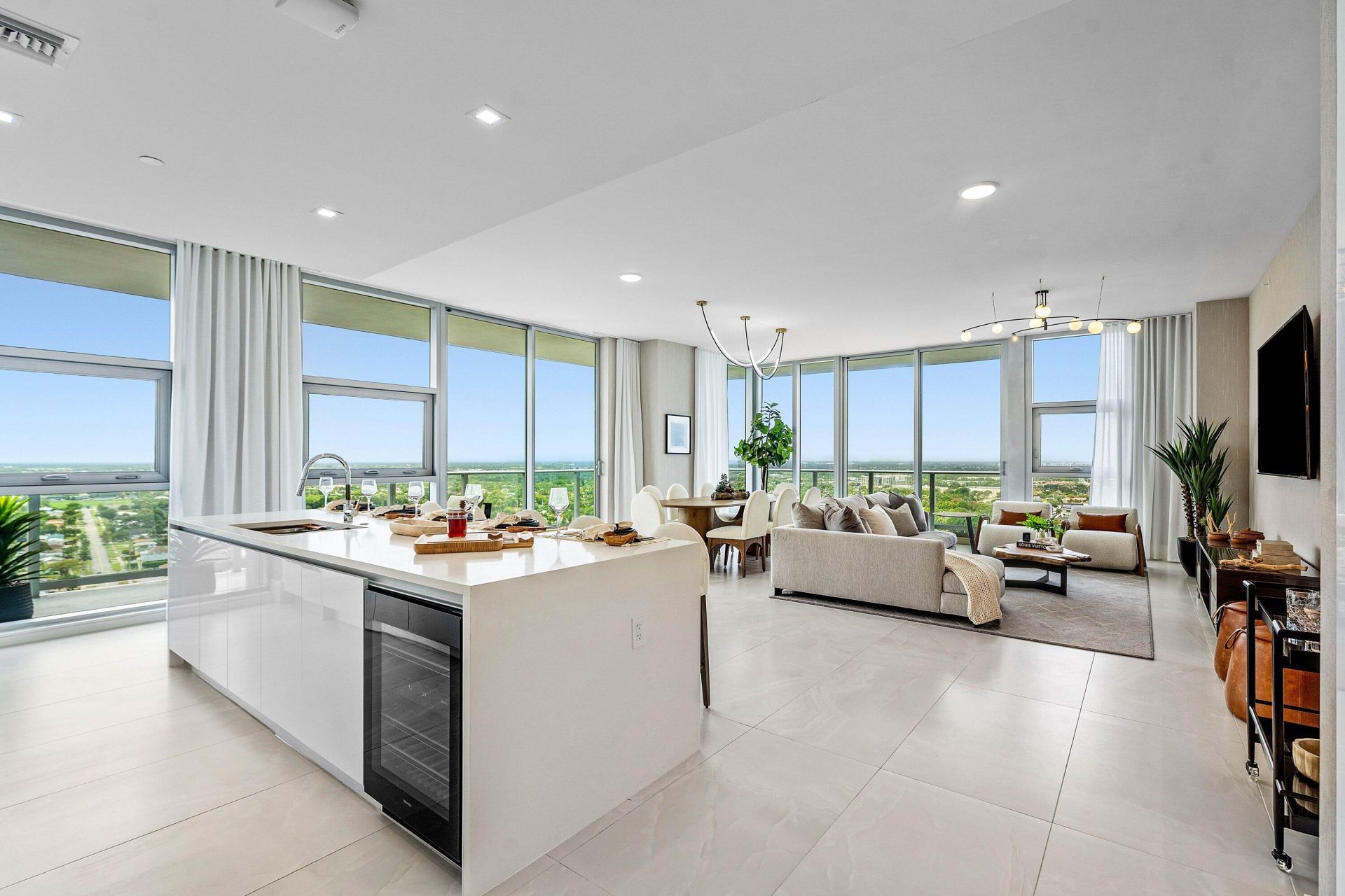 220 Lake Shore Drive, Unit 2123, Lake Park, FL 33403 Photo