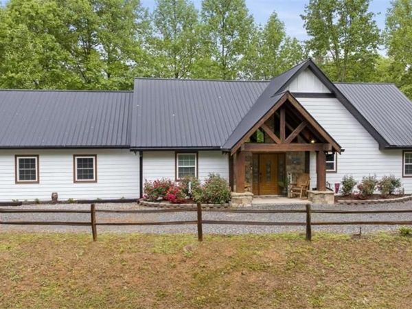 137 Thornwood Lane , Ellijay, GA 30540