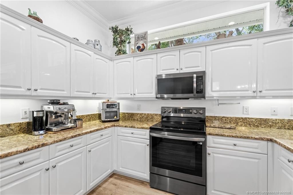 4317 SE Coventry Lane, Stuart, FL 34997 Photo
