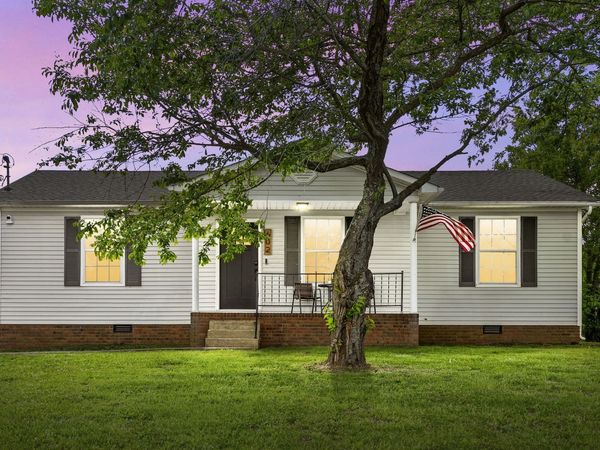 602 Artic Ave , Oak Grove, KY 42262