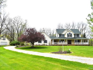 10155 Roberts Road, Iosco Twp, MI 48137