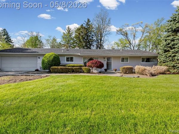 7396 Cornwall Court, West Bloomfield Twp, MI 48322