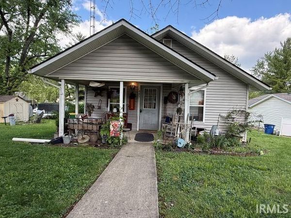 445 E Vine Street, Mitchell, IN 47446
