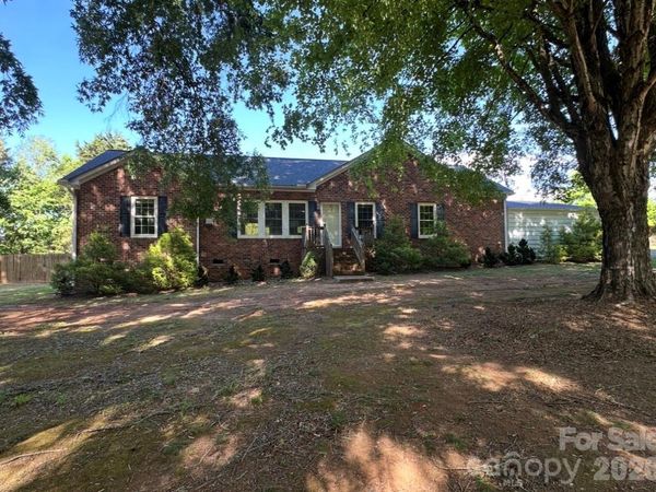 172 Jesse King Road , Advance, NC 27006