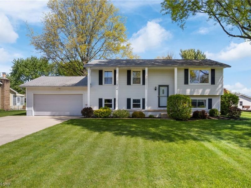 11074 Sagebrush Avenue NE, Uniontown, OH 44685 Photo 1