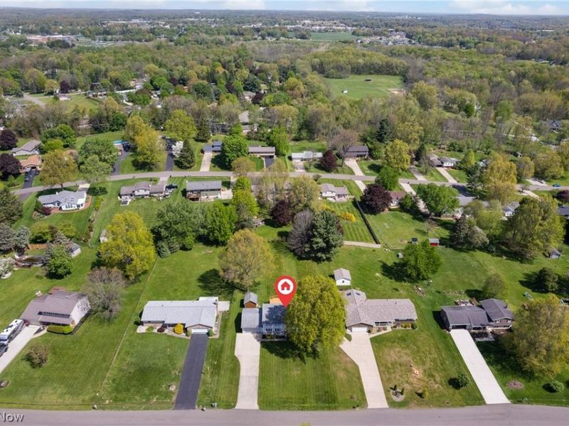 11074 Sagebrush Avenue NE, Uniontown, OH 44685 Photo 4