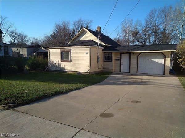 2450 Vestal Road , Youngstown, OH 44509