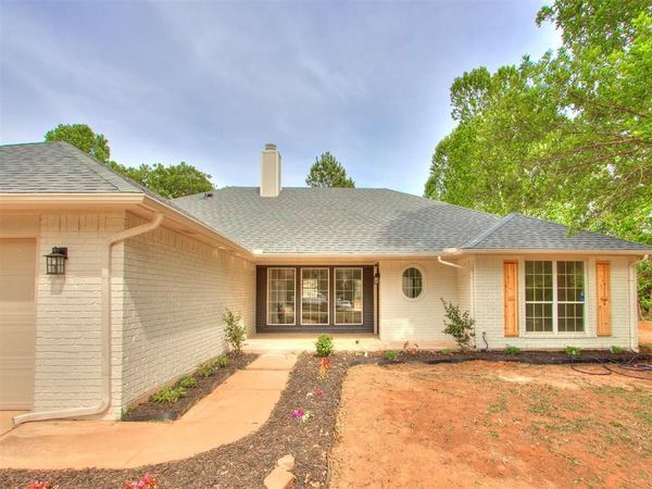 900 S Carolyn Drive, Choctaw, OK 73020