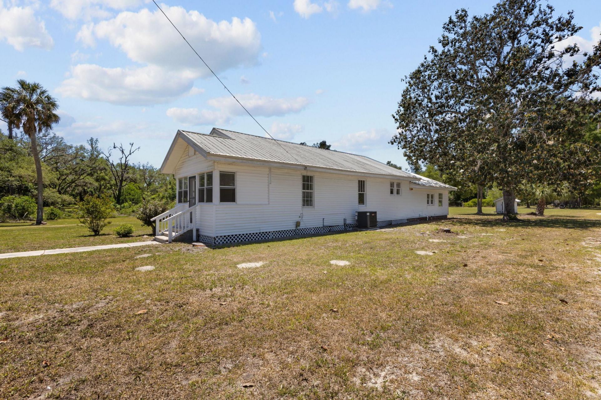 1997 N Us 221, Perry, FL 32347 Photo