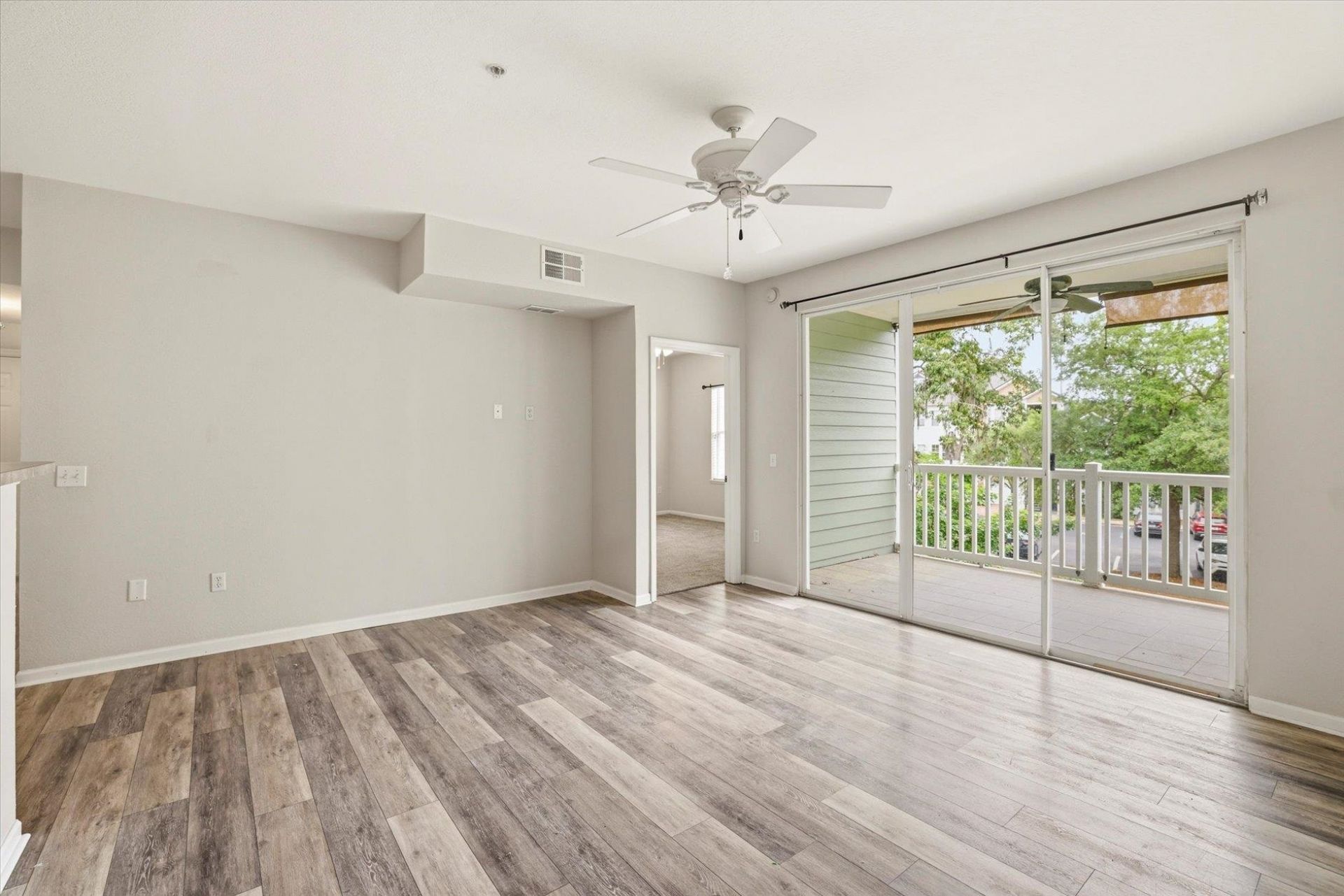 2801 Chancellorsville Drive, Unit 718, Tallahassee, FL 00000 Photo