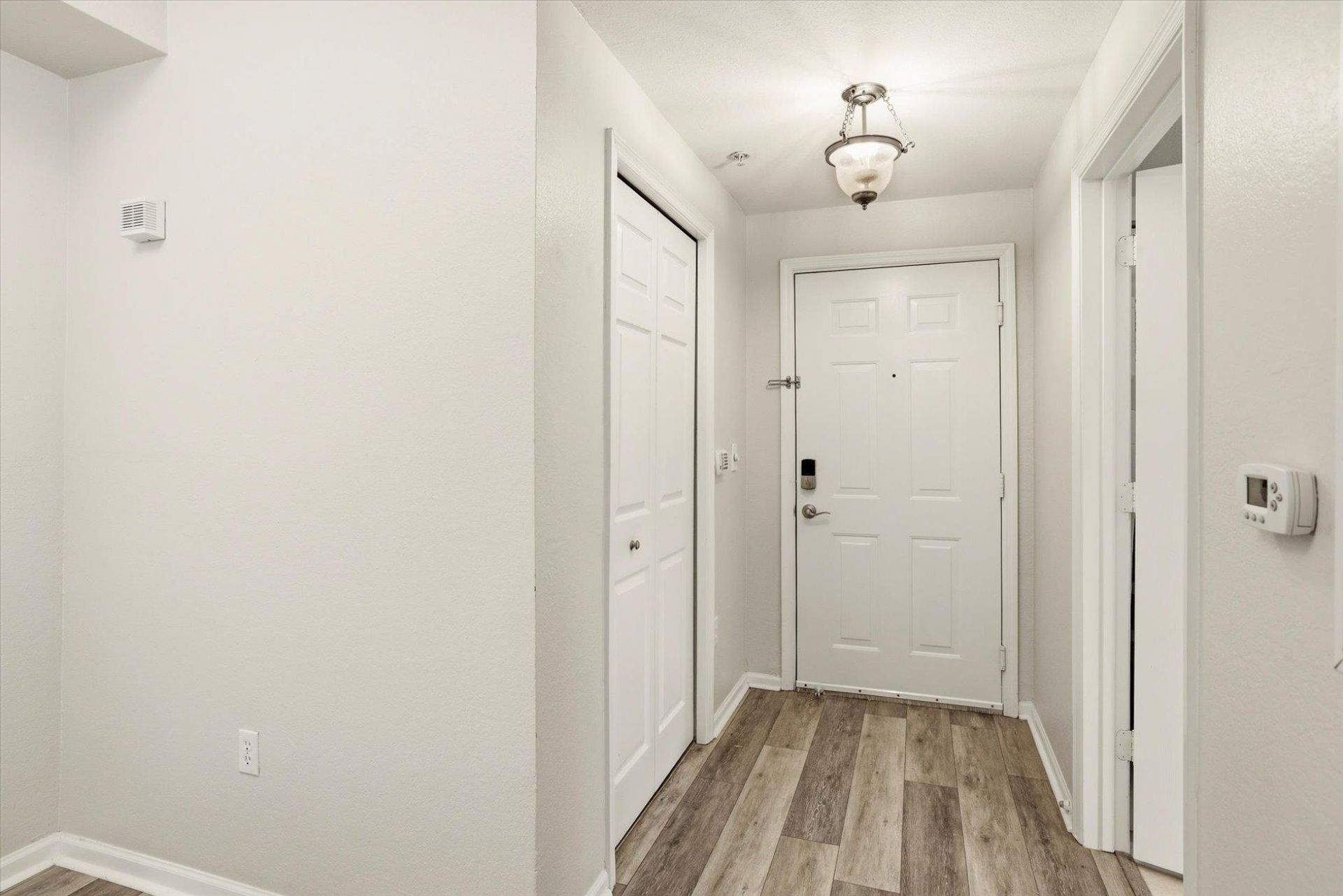 2801 Chancellorsville Drive, Unit 718, Tallahassee, FL 00000 Photo