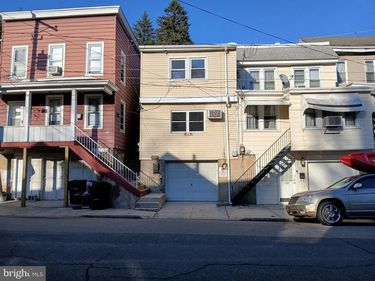 804 WATER STREET, POTTSVILLE, PA 17901