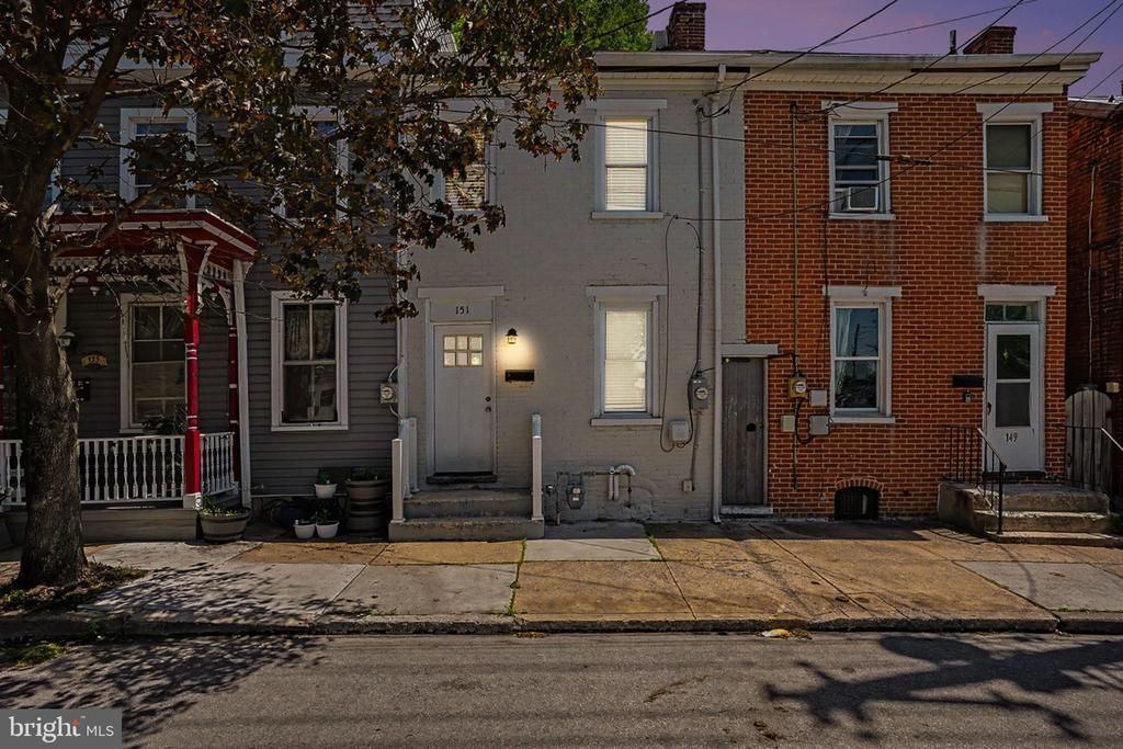 151 N Bedford Street, Carlisle, PA 17013 Main Photo