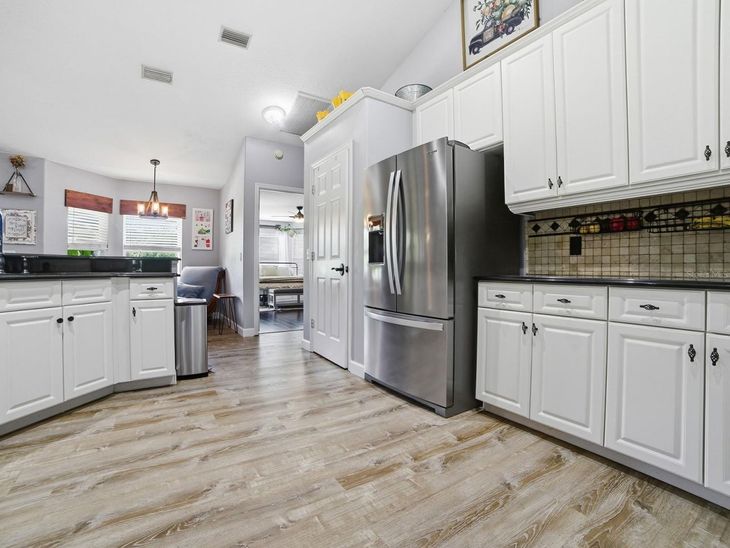 7817 Laurel View Drive, Mount Dora, FL 32757