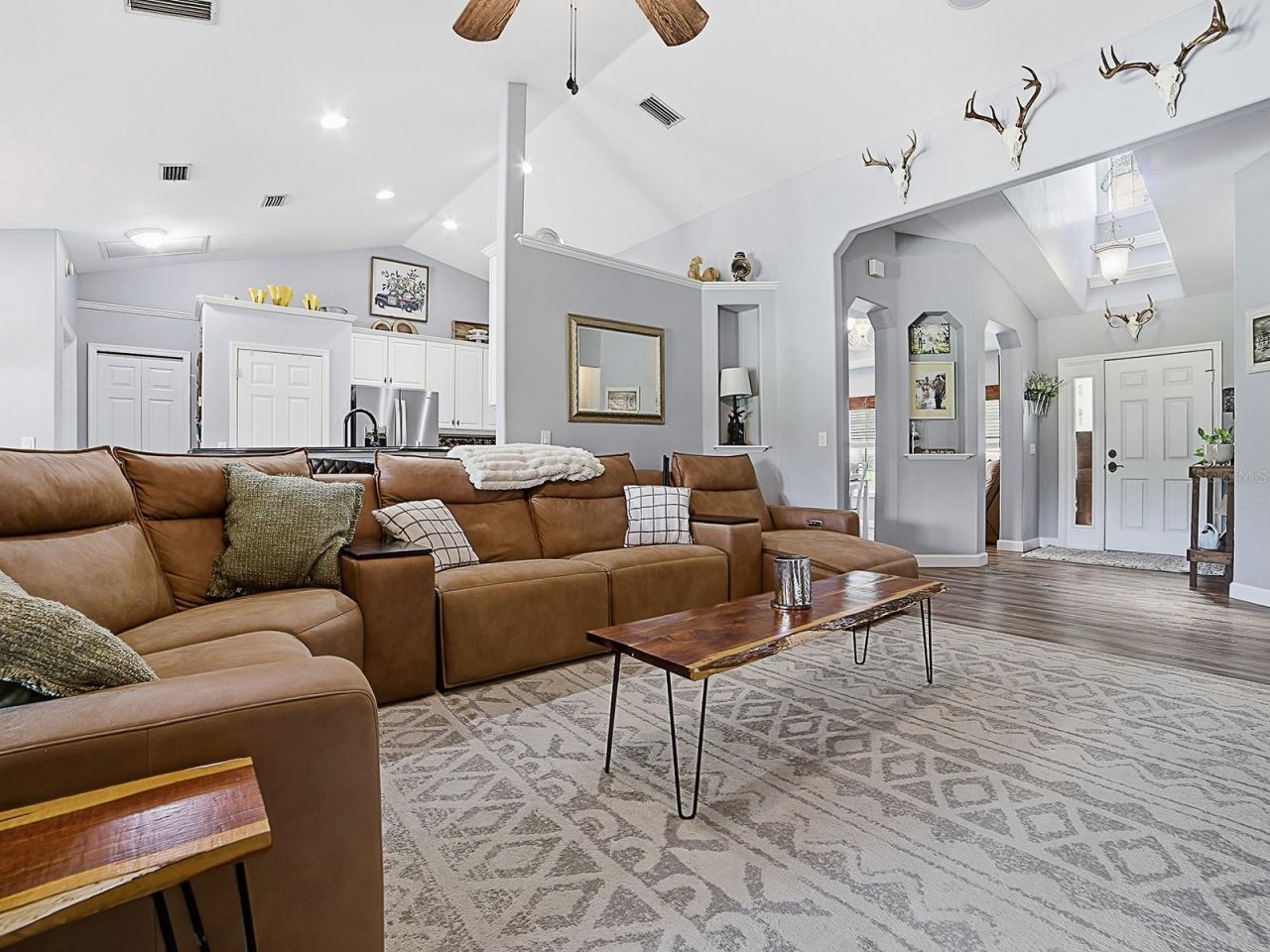 7817 Laurel View Drive , Mount Dora, FL 32757 Photo