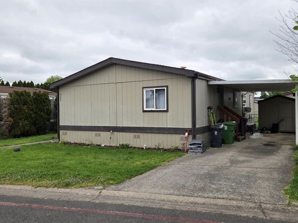 922 York St SE, Aumsville, OR 97325
