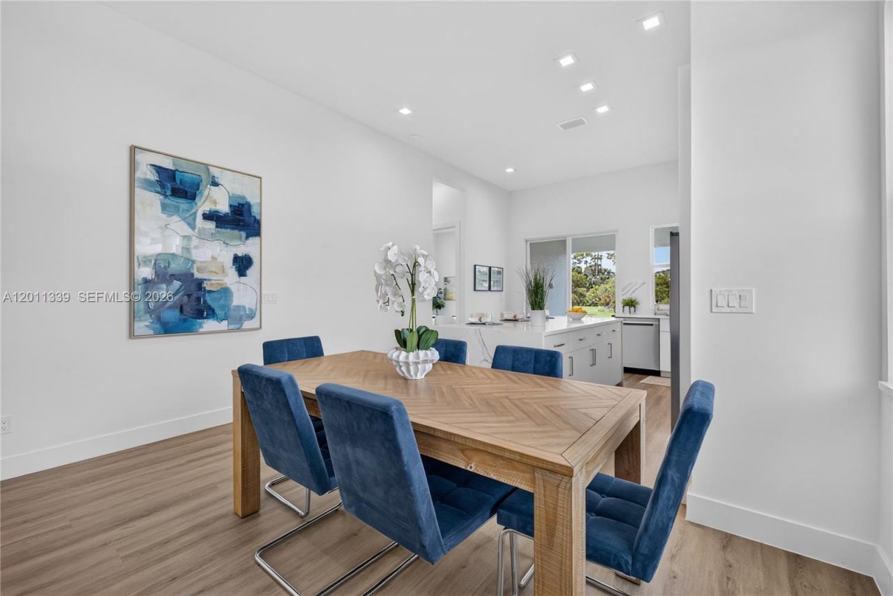 265 SE Via Sangro, Port Saint Lucie, FL 34952 Photo