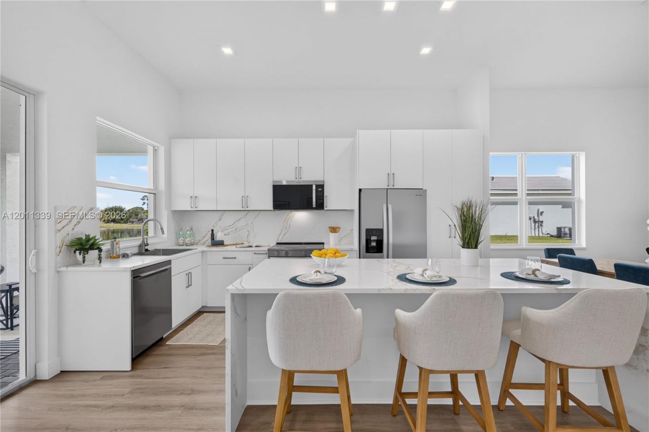 265 SE Via Sangro, Port Saint Lucie, FL 34952 Photo