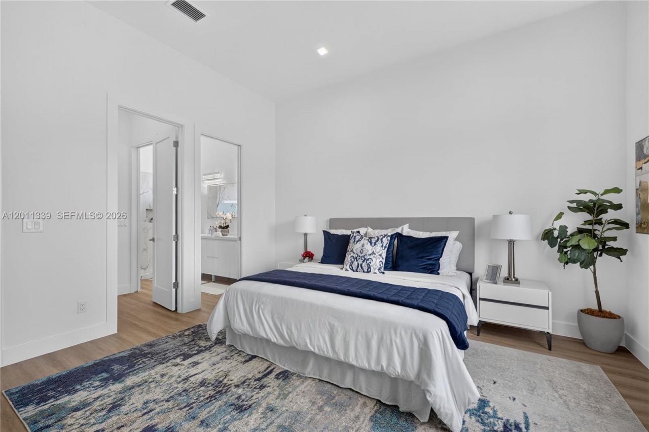 265 SE Via Sangro, Port Saint Lucie, FL 34952 Photo