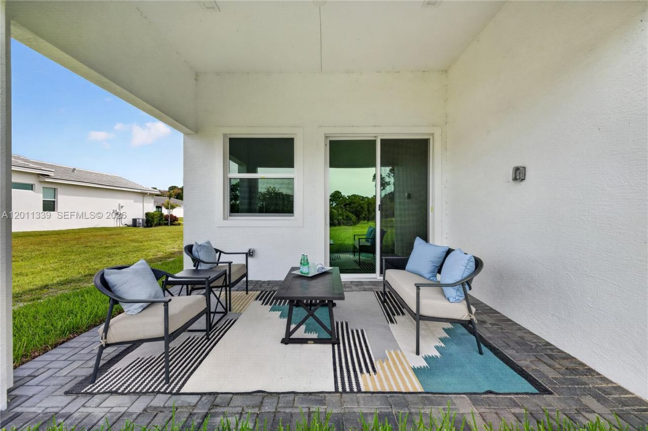 265 SE Via Sangro, Port Saint Lucie, FL 34952 Photo