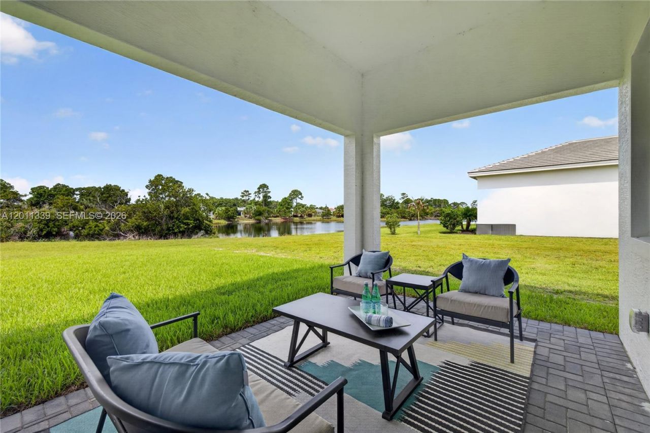 265 SE Via Sangro, Port Saint Lucie, FL 34952 Photo