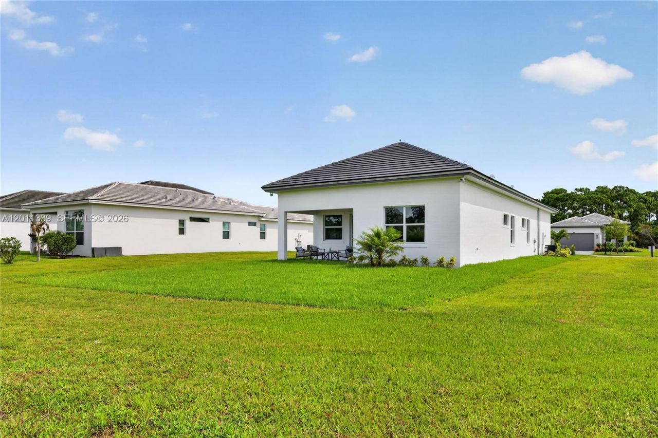 265 SE Via Sangro, Port Saint Lucie, FL 34952 Photo