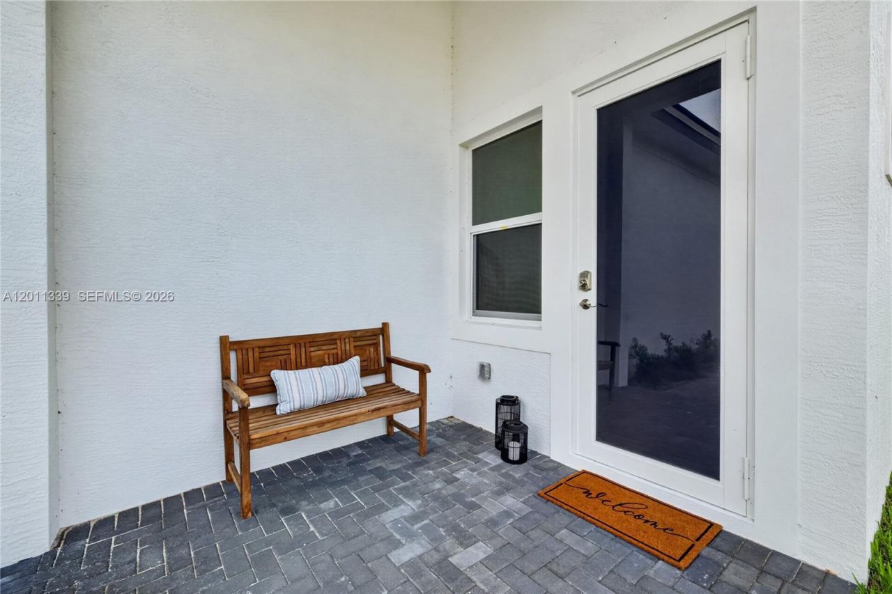 265 SE Via Sangro, Port Saint Lucie, FL 34952 Photo