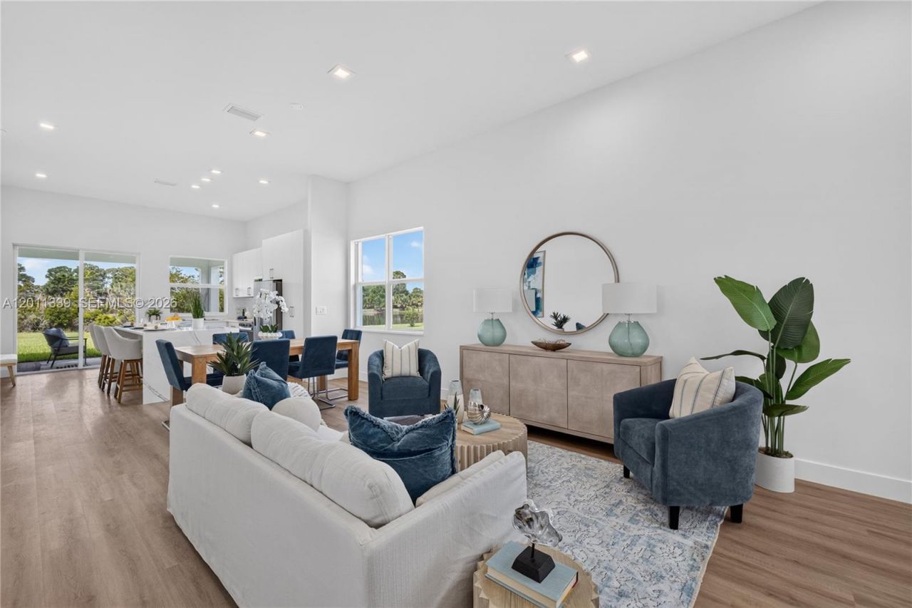 265 SE Via Sangro, Port Saint Lucie, FL 34952 Photo