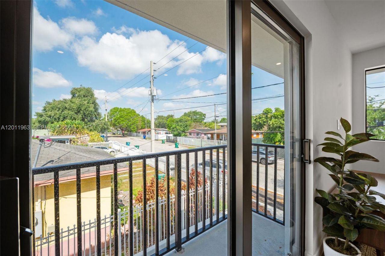 720 NW 55th Ter, Unit 720, Miami, FL 33127 Photo