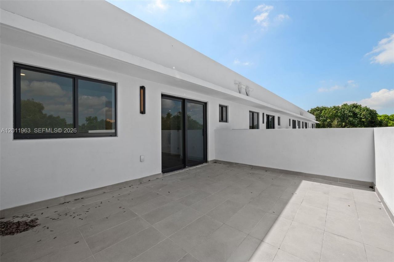 720 NW 55th Ter, Unit 720, Miami, FL 33127 Photo