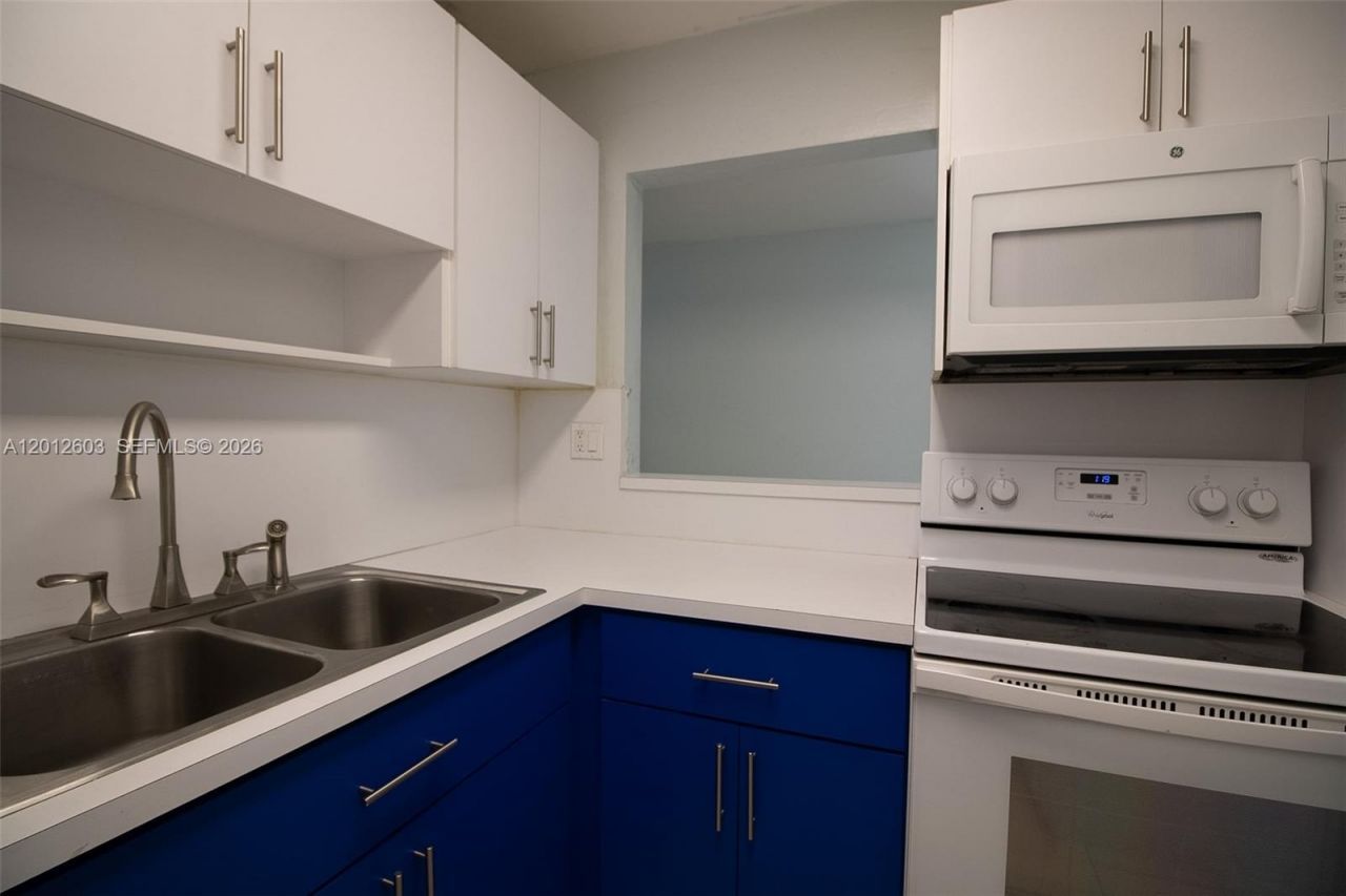 10365 N Kendall Dr, Unit D1, Miami, FL 33176 Photo