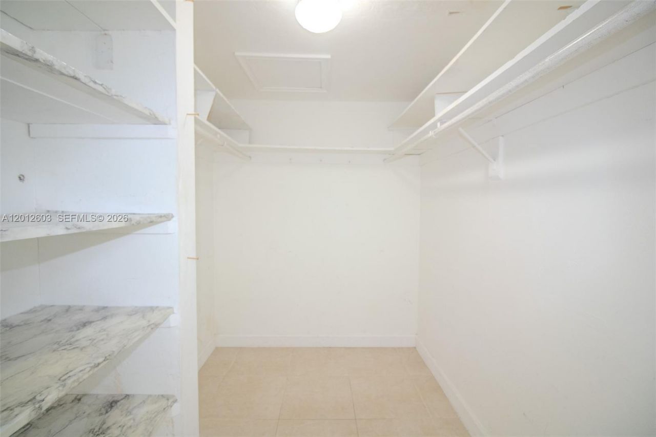10365 N Kendall Dr, Unit D1, Miami, FL 33176 Photo