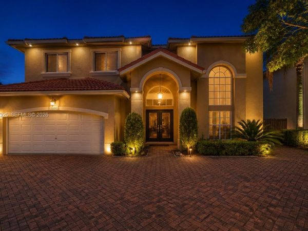 13000 SW 136th Ter , Miami, FL 33186