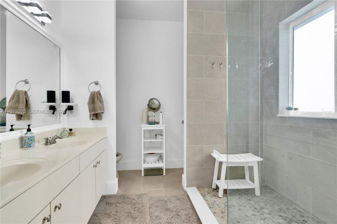 13000 SW 136th Ter , Miami, FL 33186 Photo