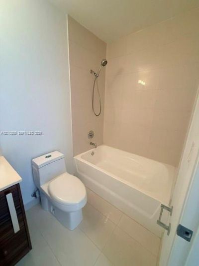 2020 N Bayshore Dr, Unit 3804, Miami, FL 33137 Photo