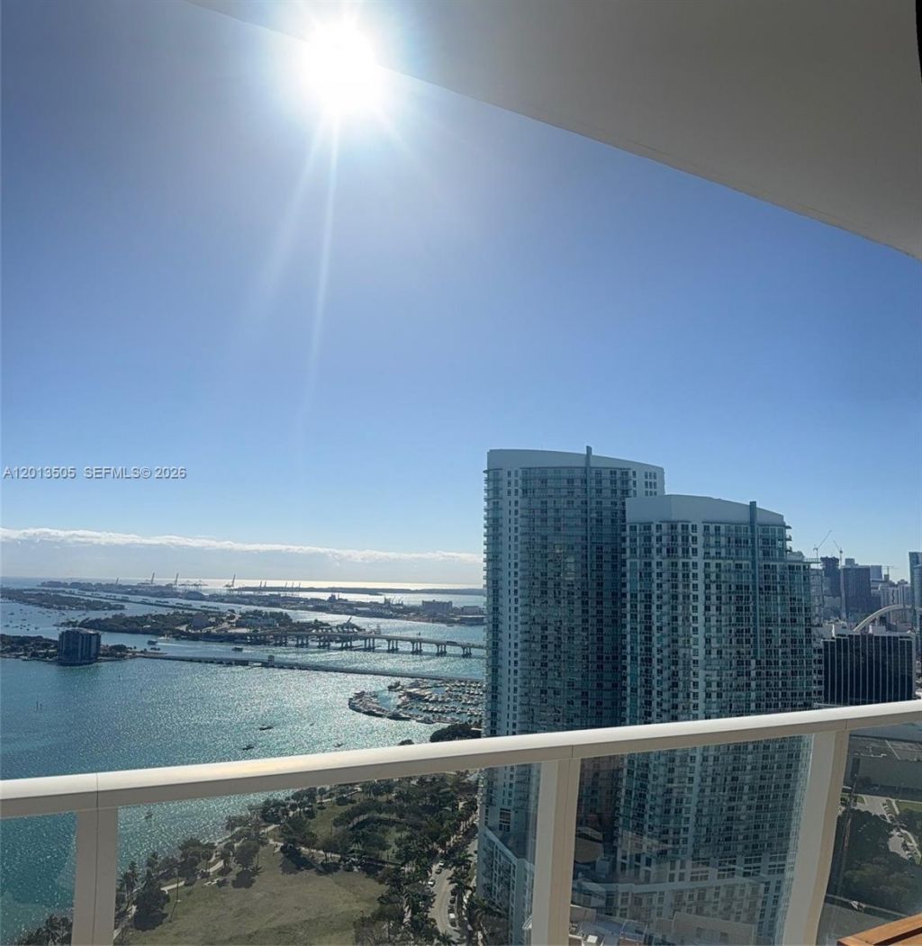 2020 N Bayshore Dr, Unit 3804, Miami, FL 33137 Photo