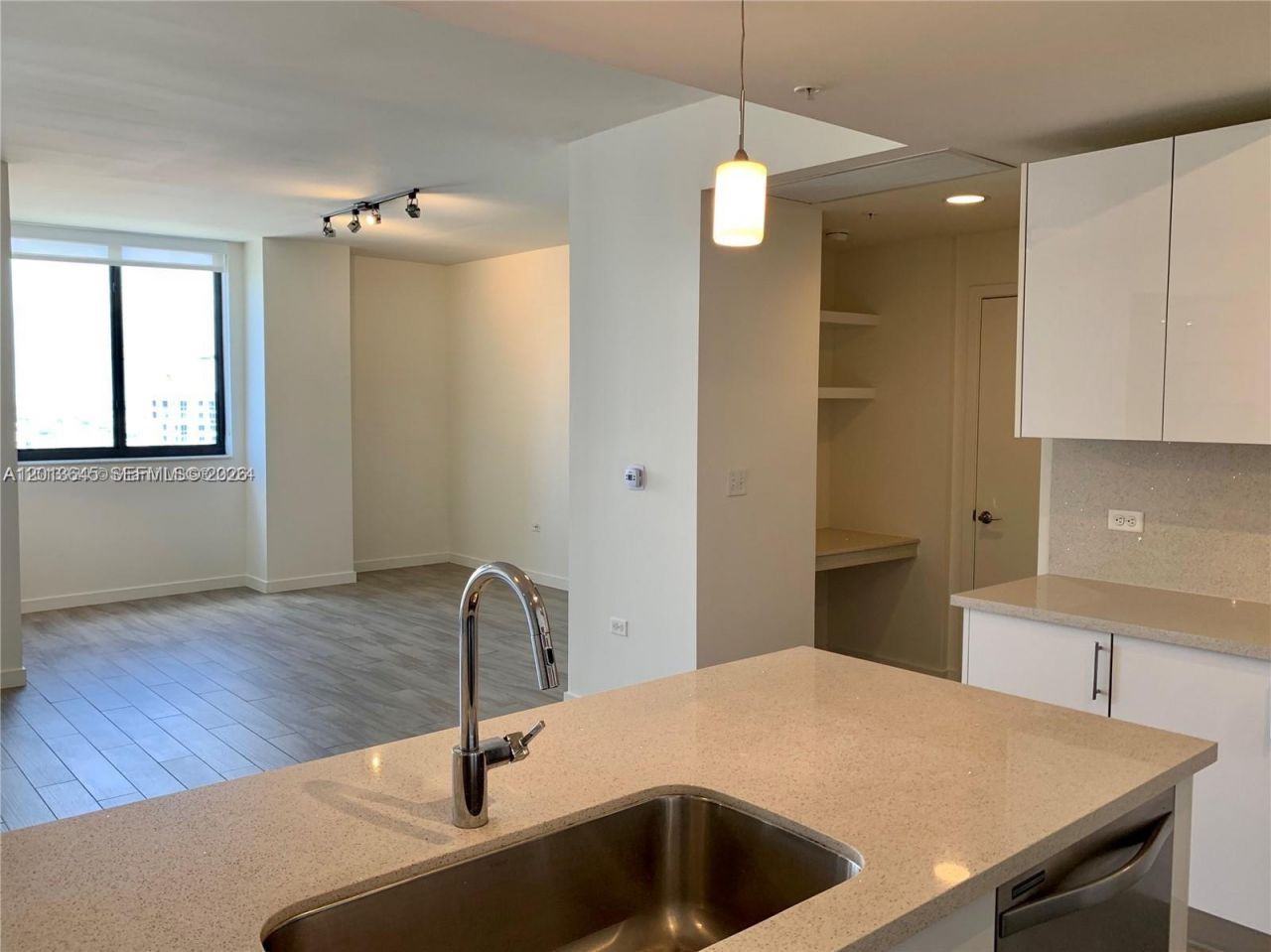 999 SW 1st Ave , Unit 2712, Miami, FL 33130 Photo